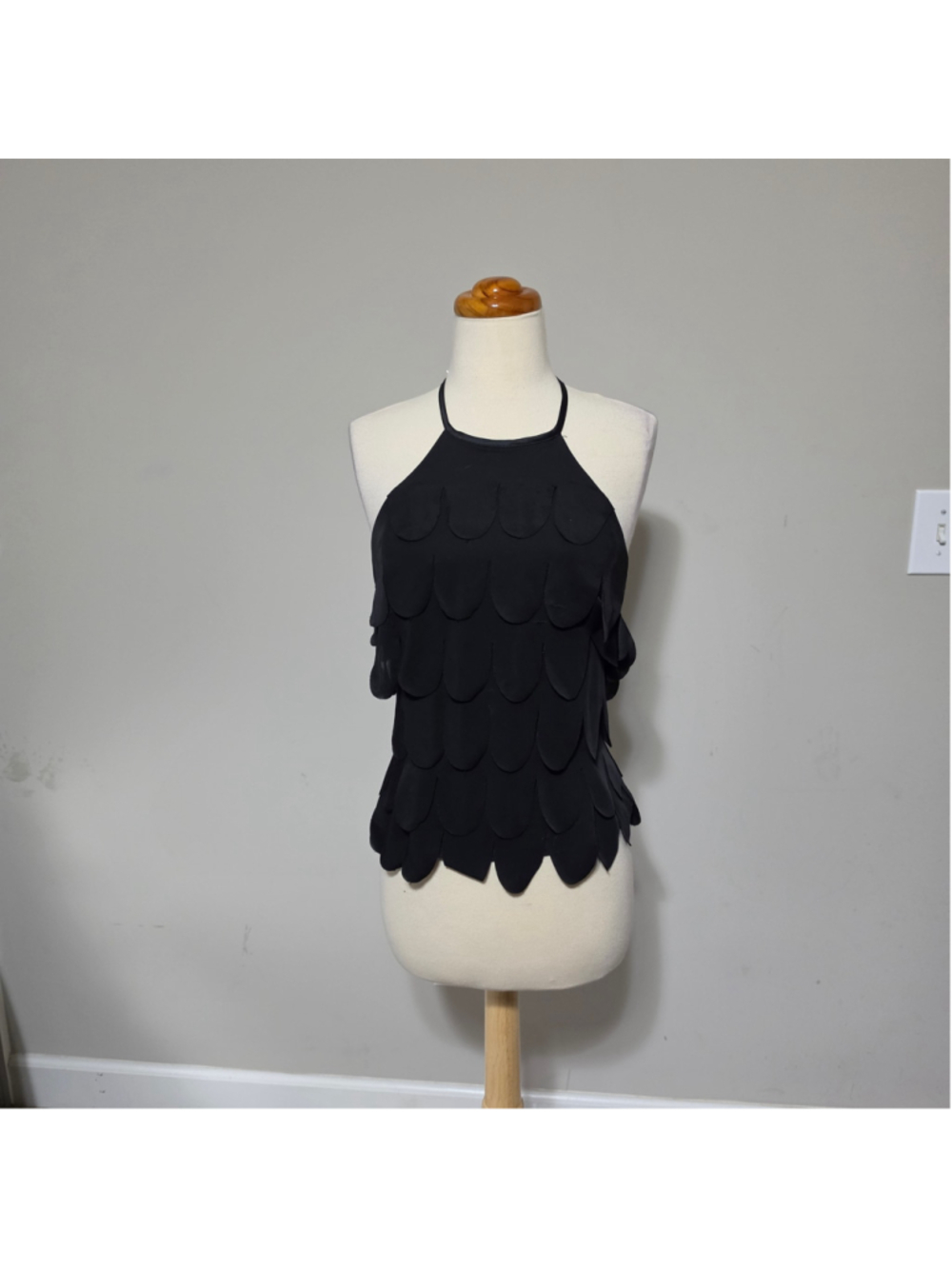 Vintage Y2K JS Signature Black Scalloped Tiered Halter Top - Size 6